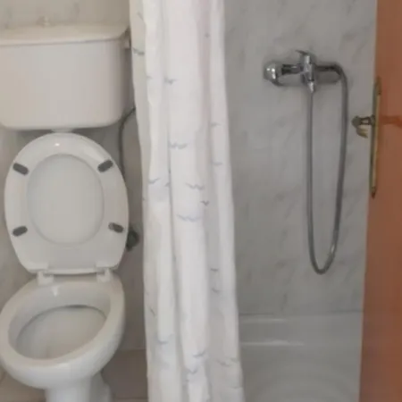 Aggelos Kefalonia Lassi